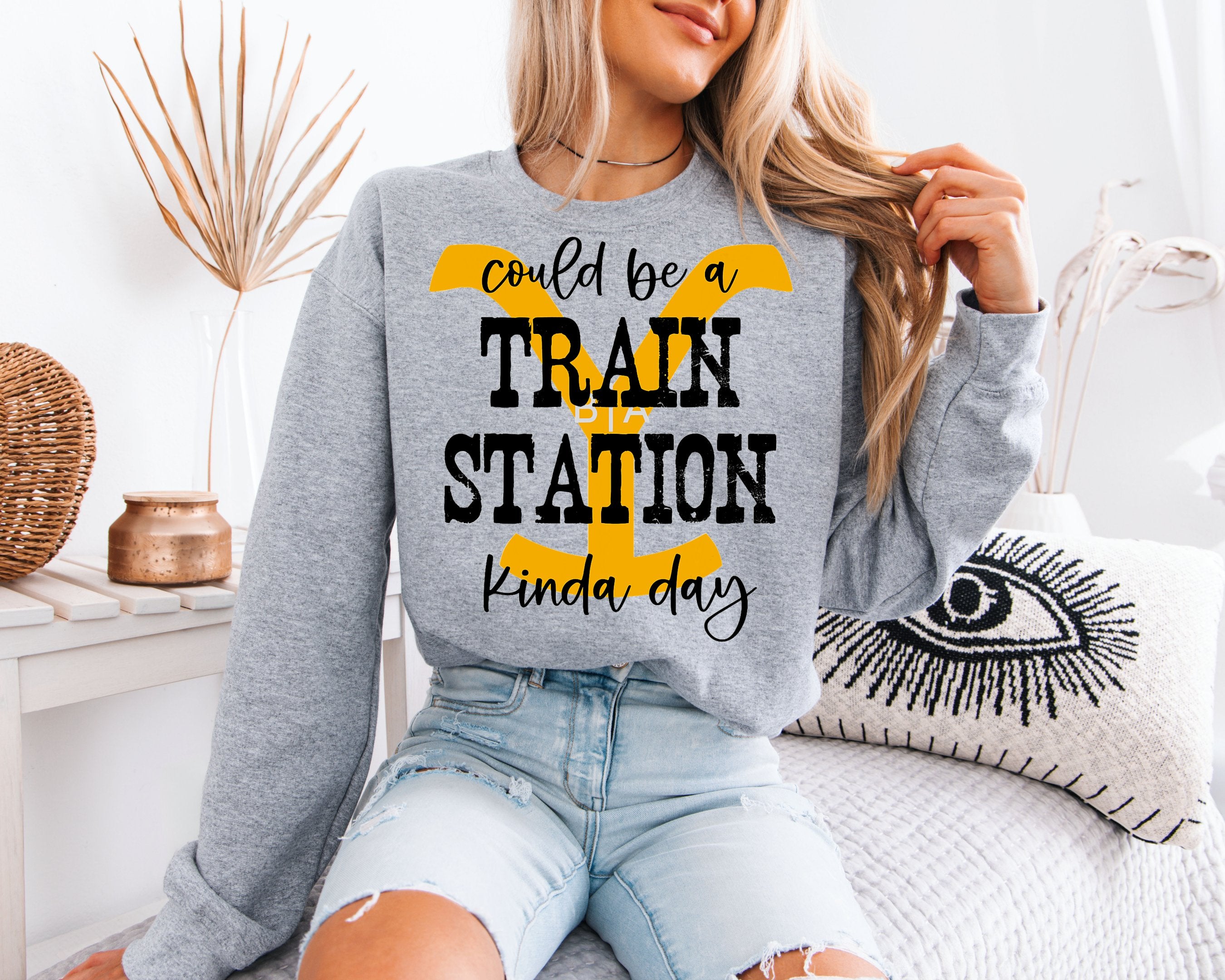 Train Station - long sleeved sweatshirt